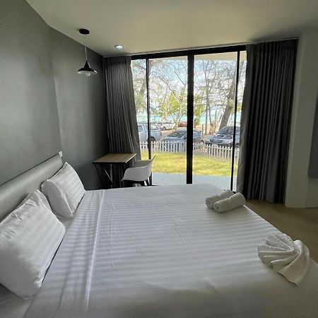 Rawai Beachside Hotel Exterior foto